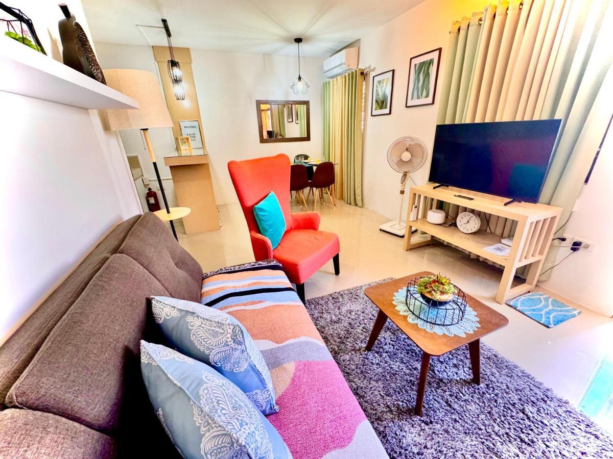 Fully Furnished Apartment With Netflix And Wifi Batangas Extérieur photo